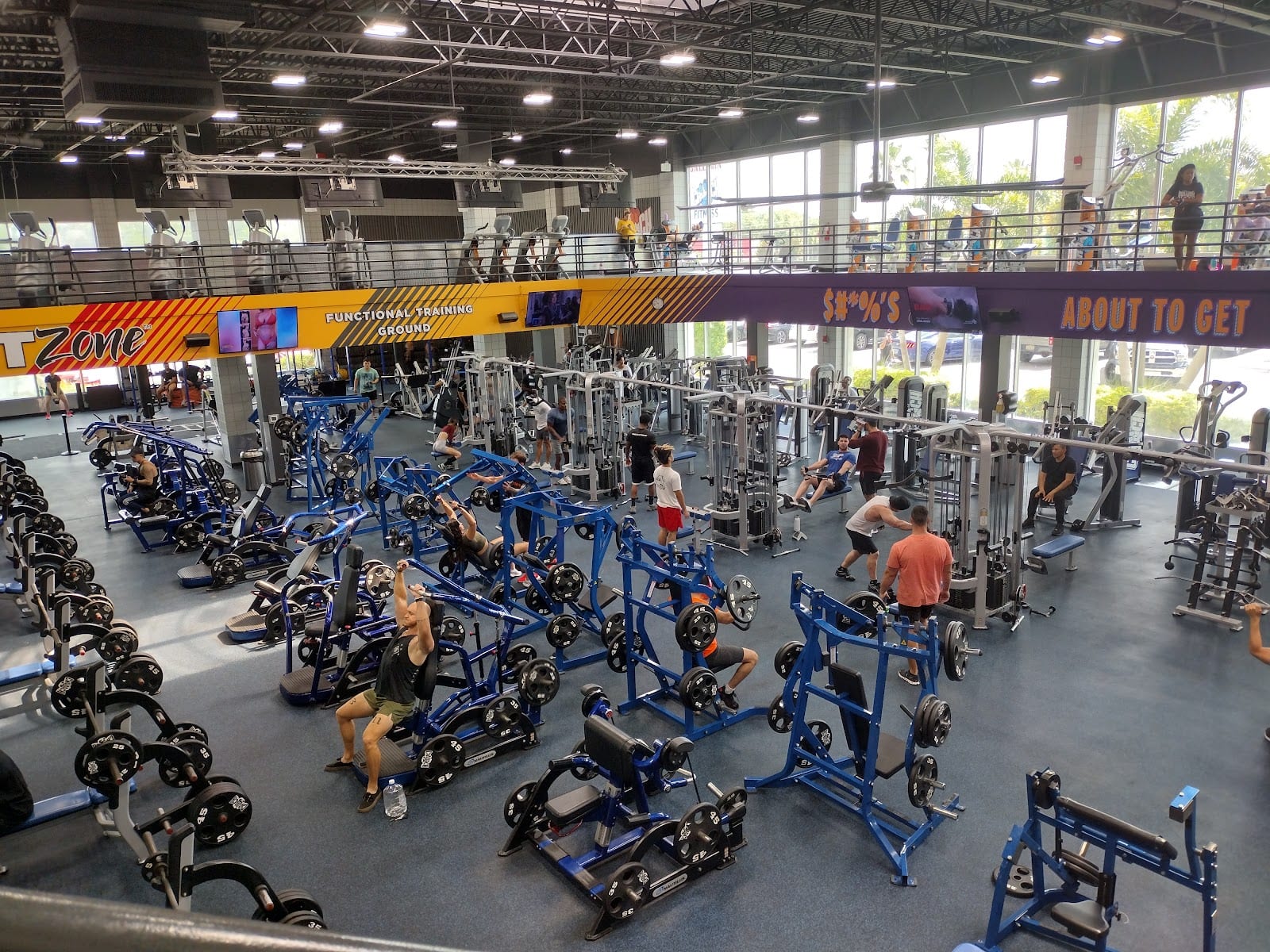 Crunch Fitness - Hillsborough
