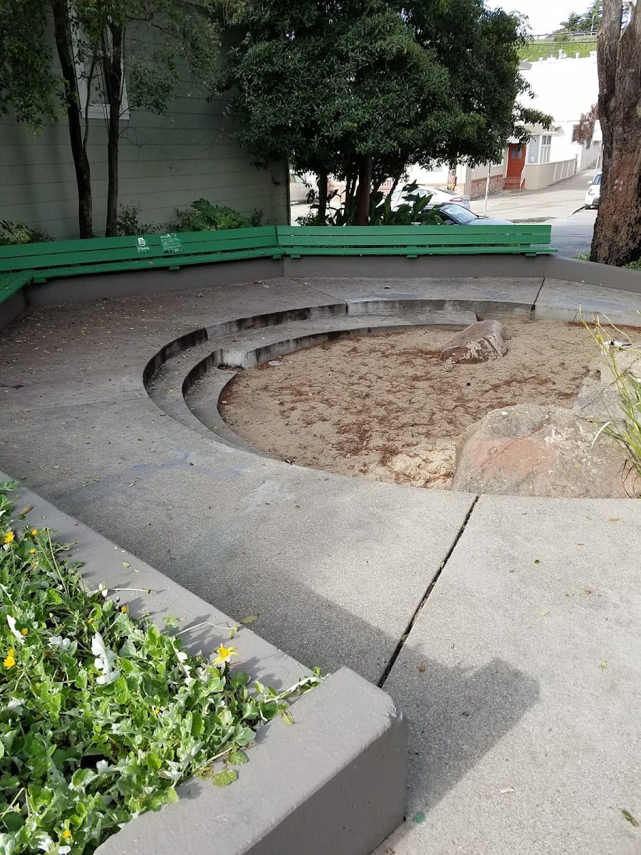 Cayuga & Lamartine Mini Park