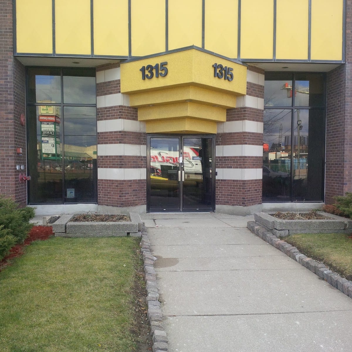 Keele Finch Chiropractic Centre, photo 3