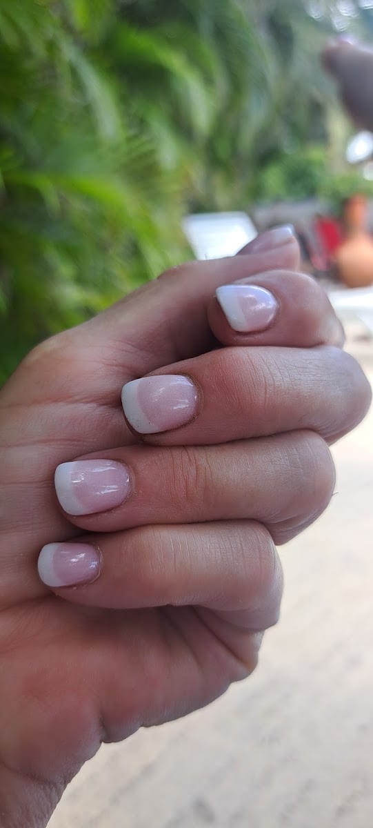 Nail Club, photo 2