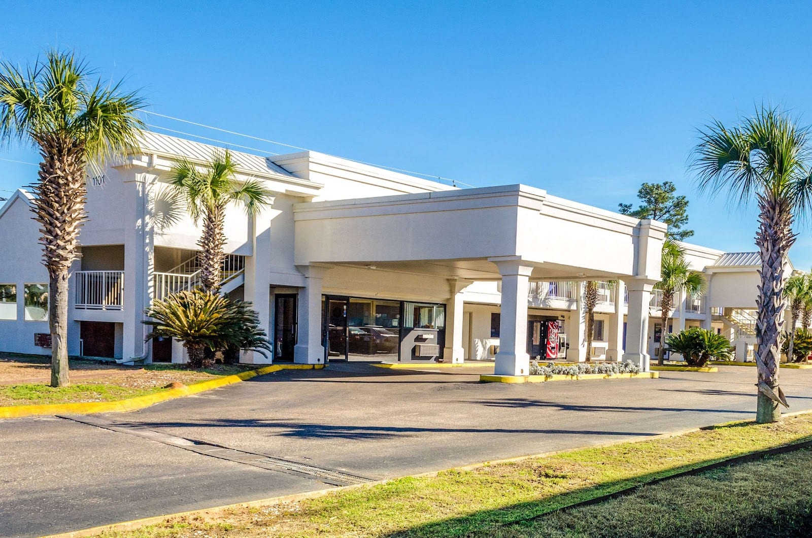 Azalea Motel