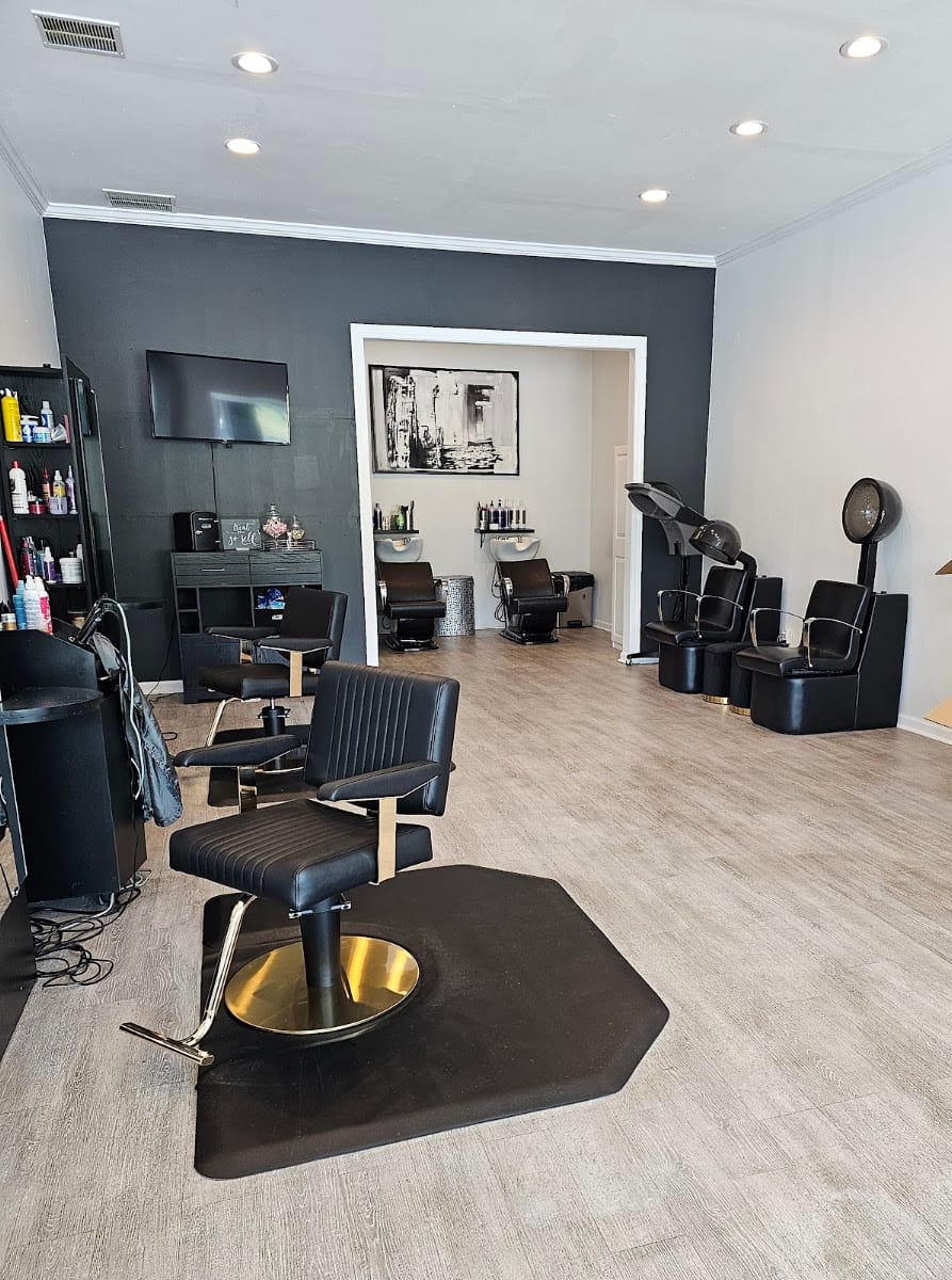 Salon Empyre llc