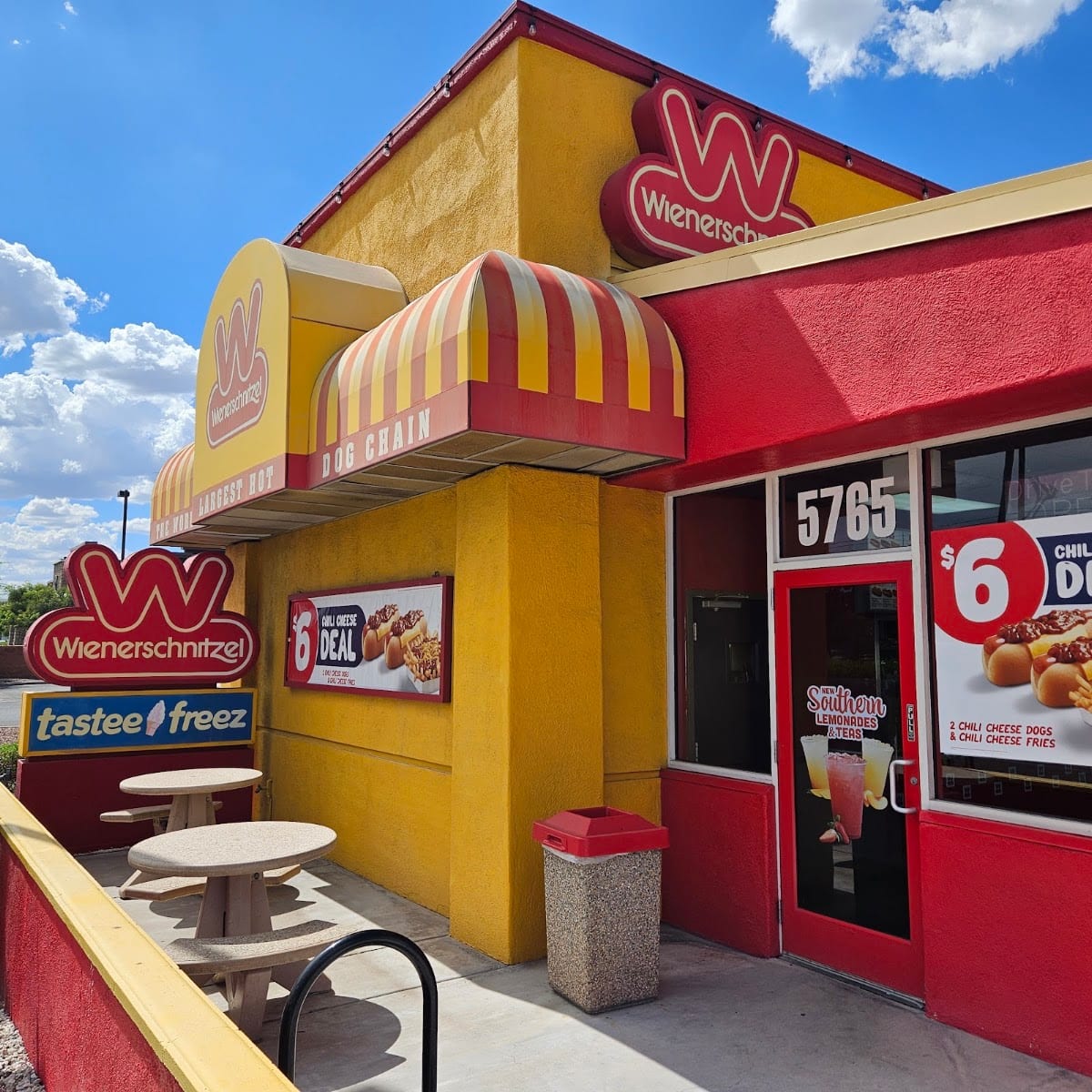 Wienerschnitzel