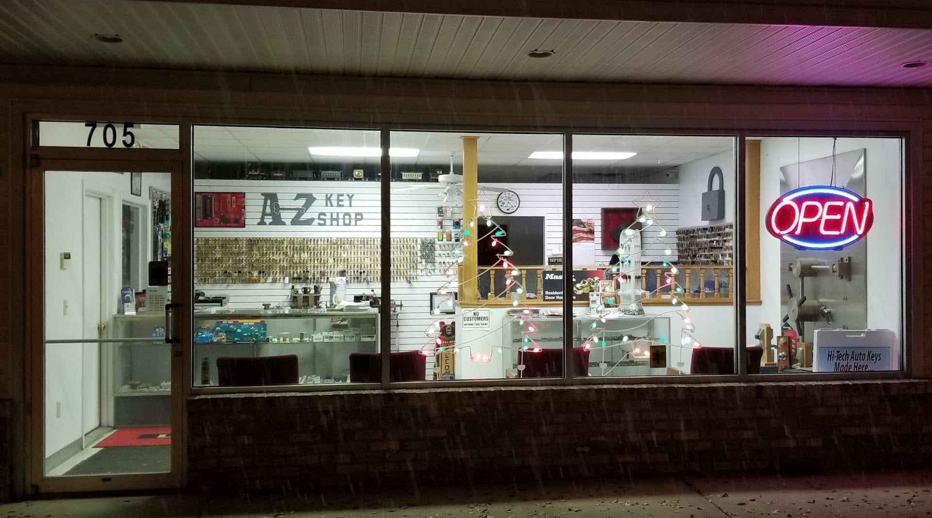A-Z Key Shop, photo 3
