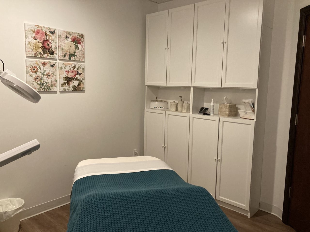 Skincare by Rachel at Métier Salon and Spa, photo 4