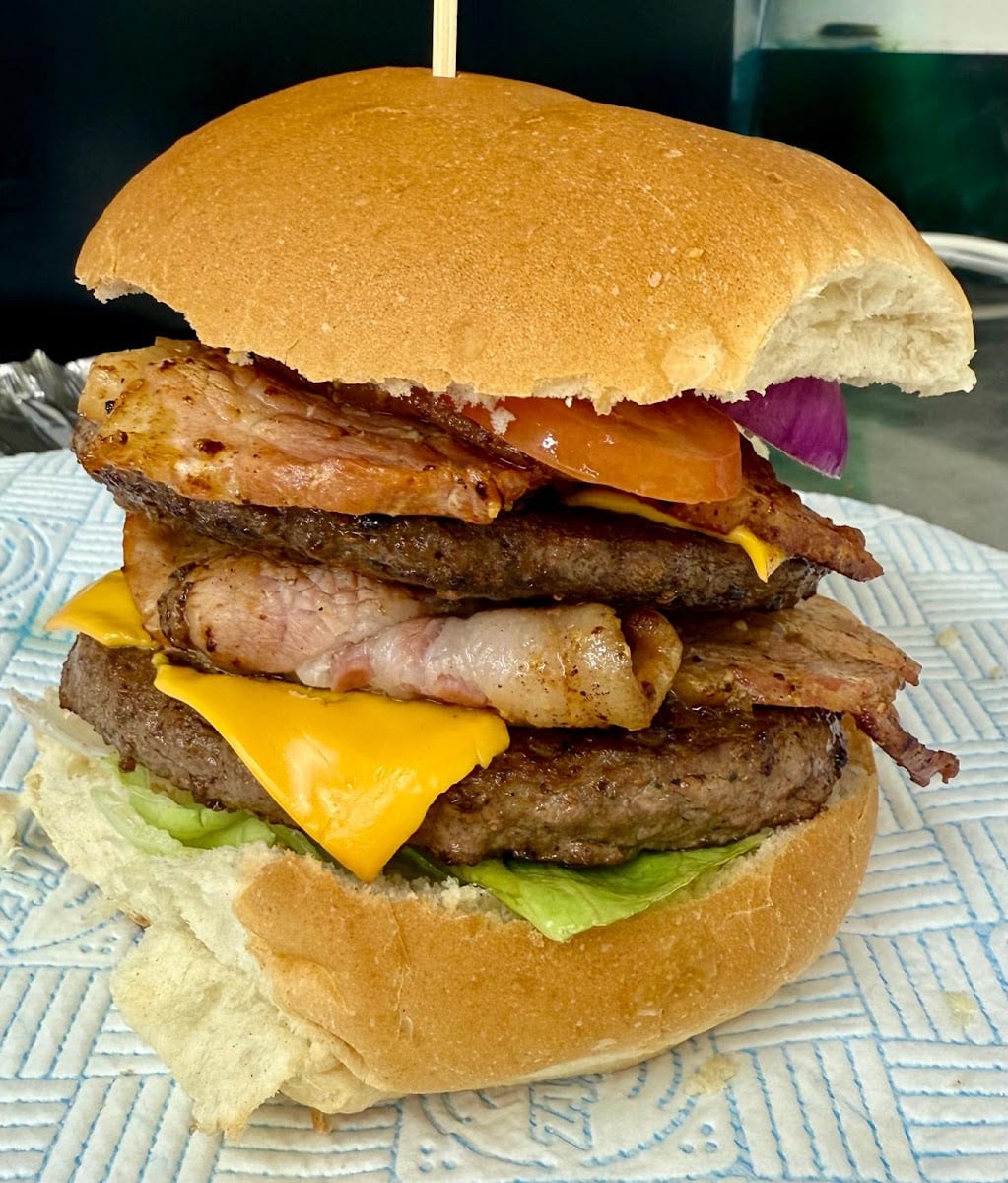 CJ's Burger Van, photo 2