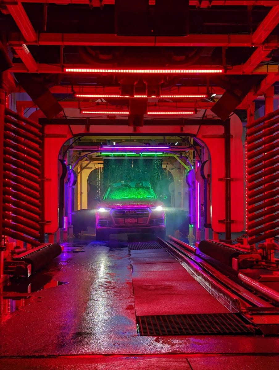 GO Car Wash, photo 2