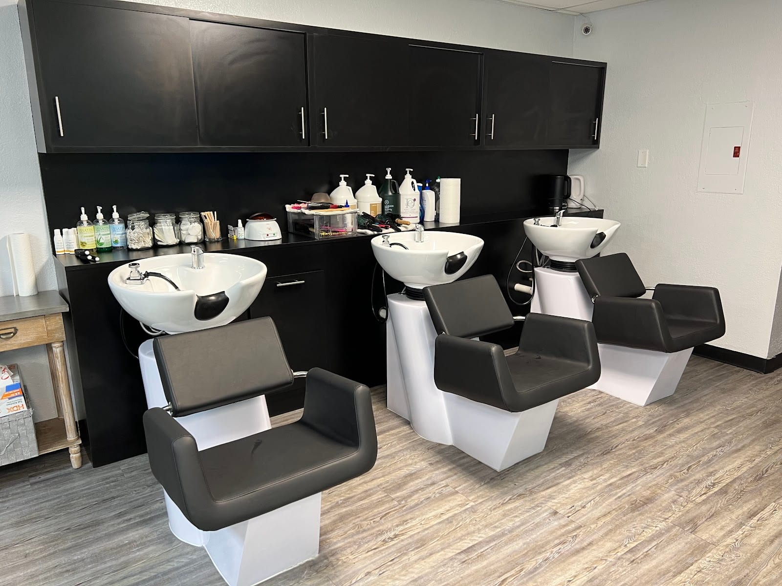 Blue Iris Beauty Bar, photo 2