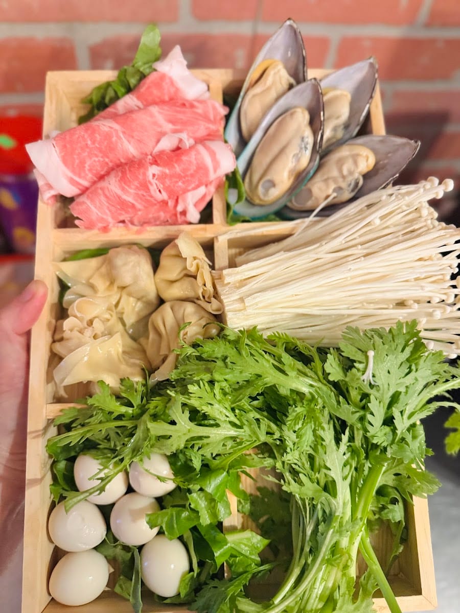 Saigon Fusion #8 (PHO & SHABU HOTPOT)