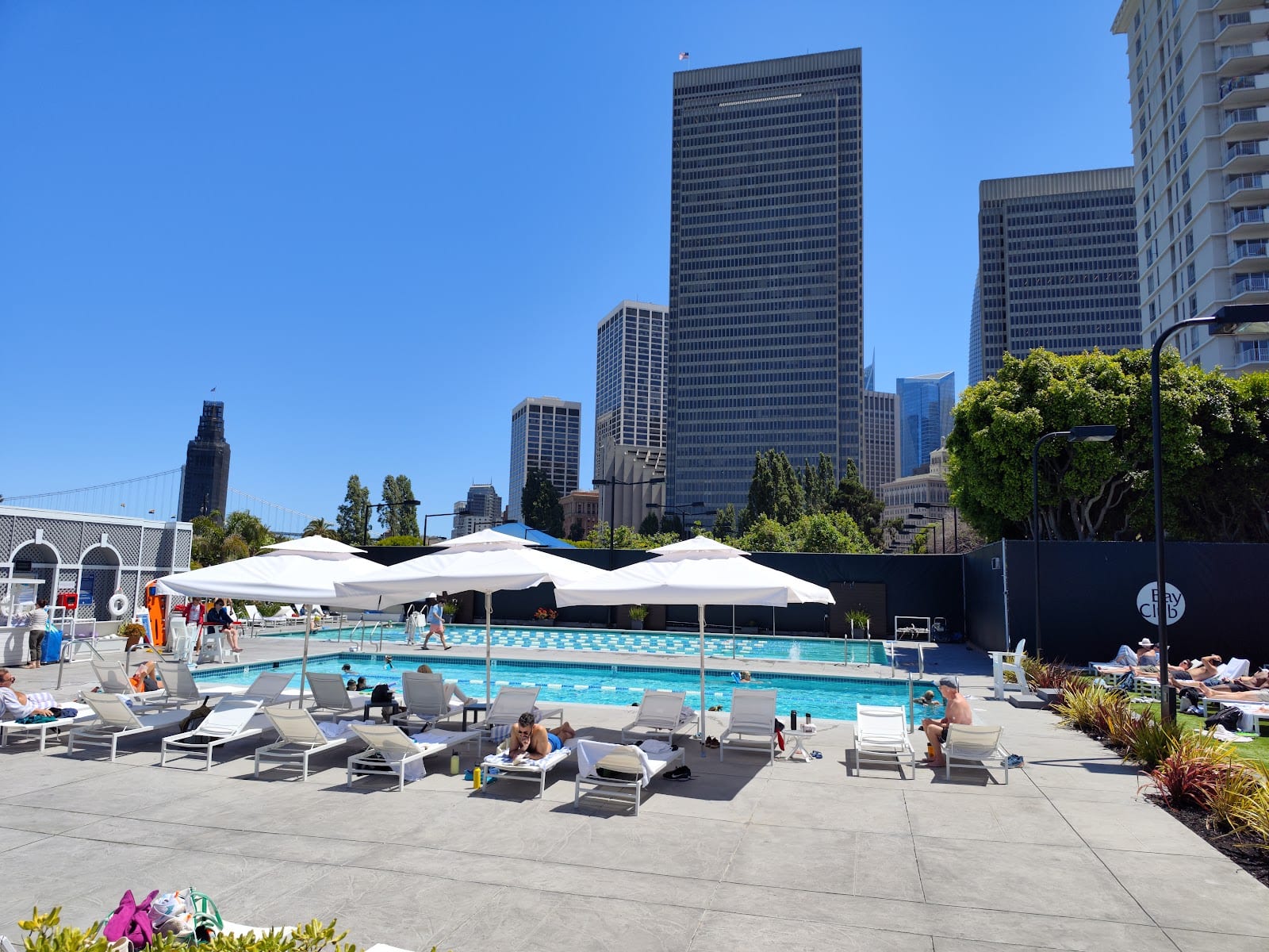 Bay Club Gateway, photo 3