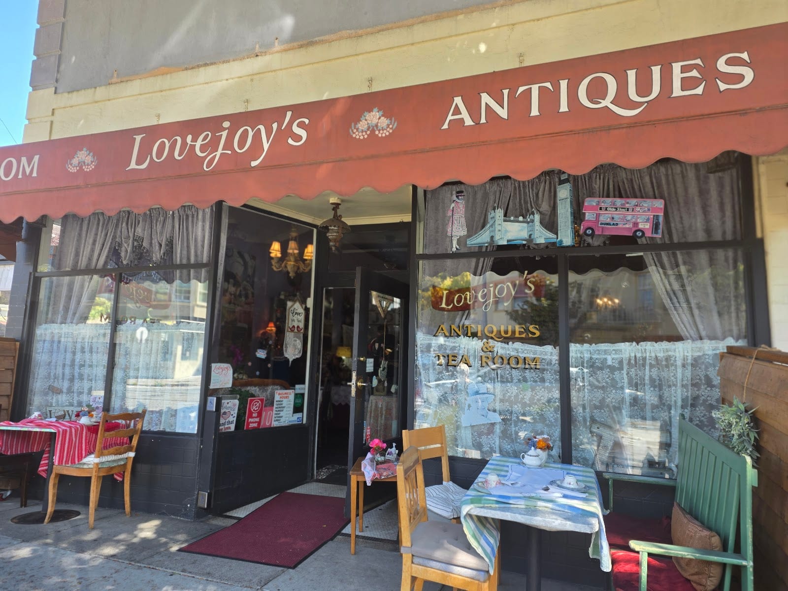 Lovejoy's Tea Room