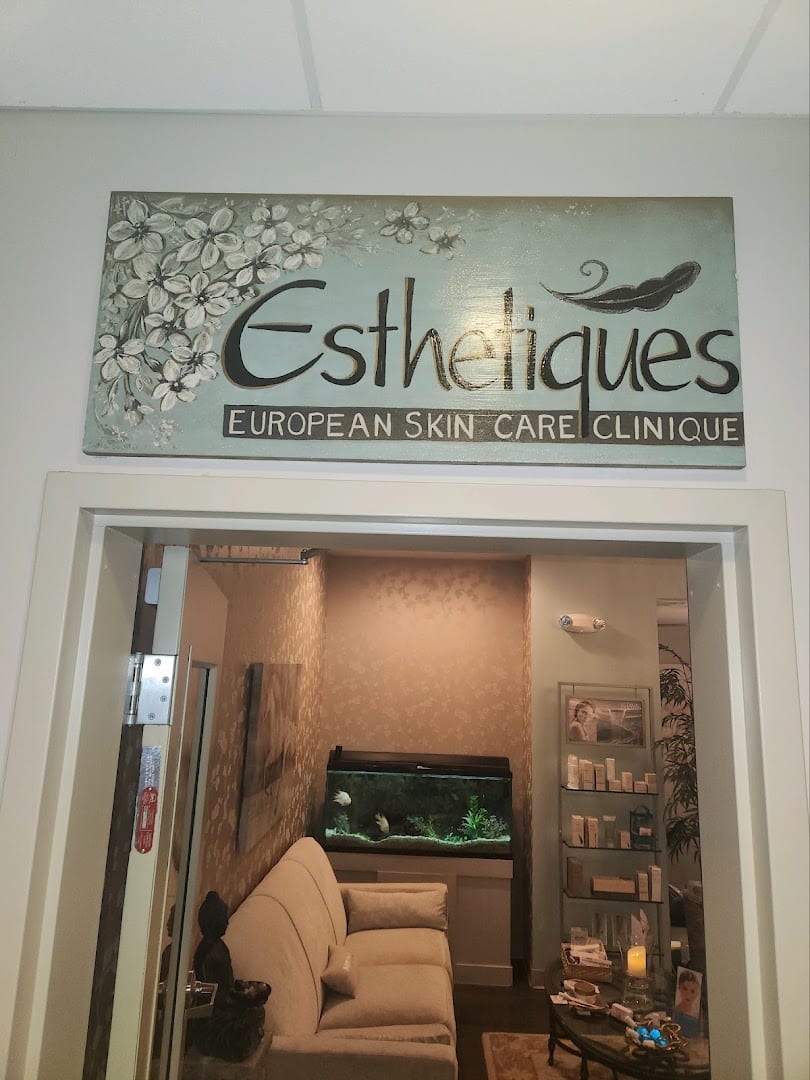 Esthetiques Skin Care Clinique & Day Spa, photo 4