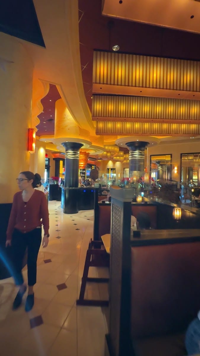 The Cheesecake Factory, photo 3