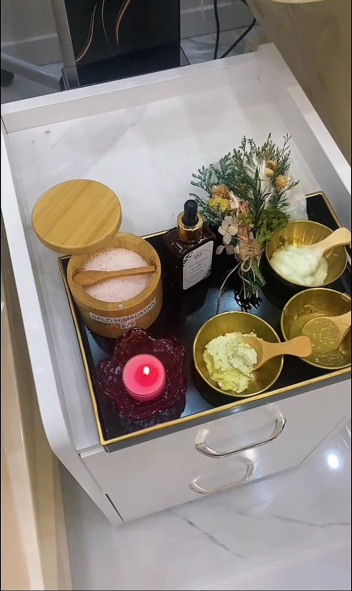 Upscale Nail Bar, photo 3