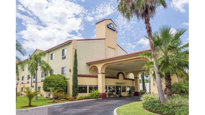 Home2 Suites by Hilton Sarasota I-75 Bee Ridge, photo 3