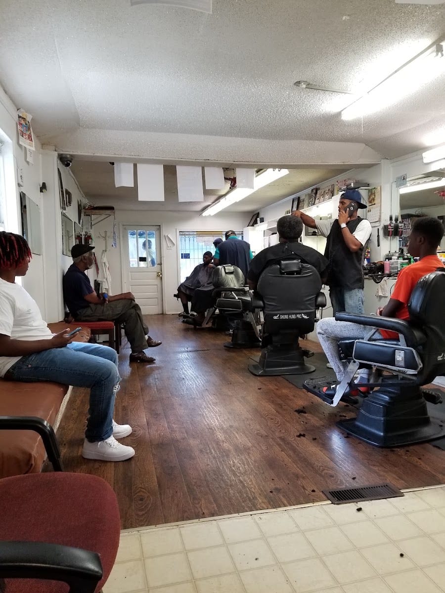 M & J Barber Shop