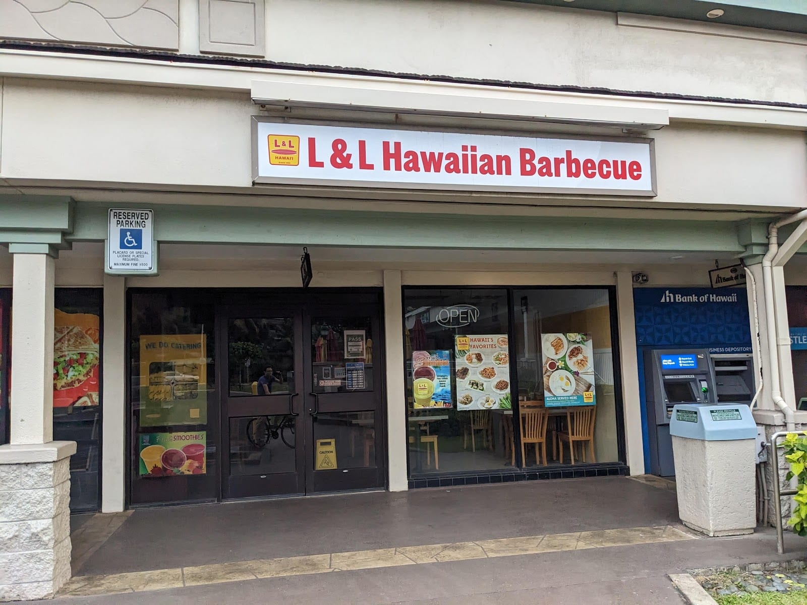 L&L Hawaiian Barbecue, photo 2