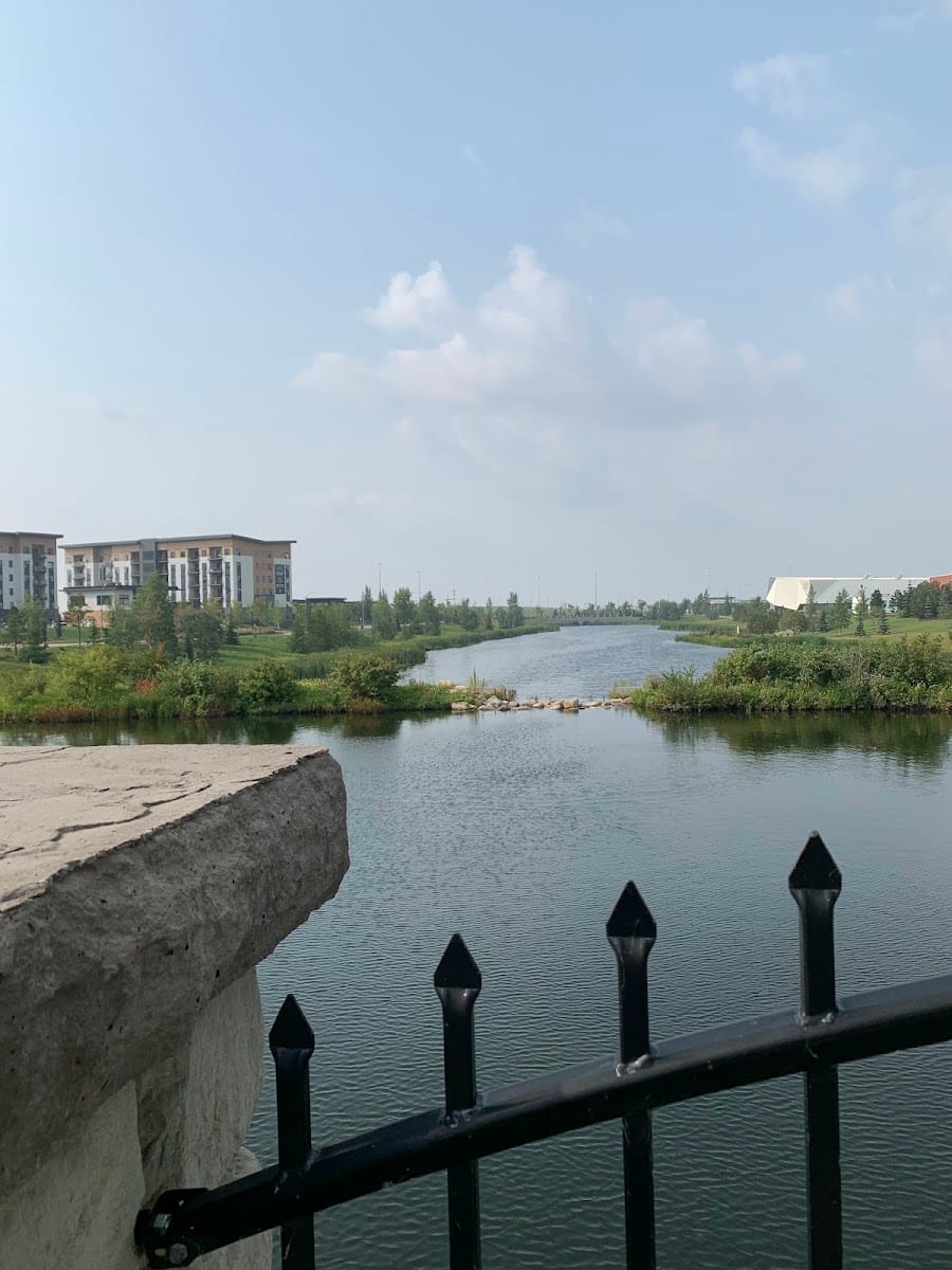 Emerald Hills Central Pond