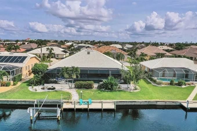 HEATED POOL NO XTRA CHARGE, Prime Location, Walk 2 Fisherman's Village/Downtown, photo 2
