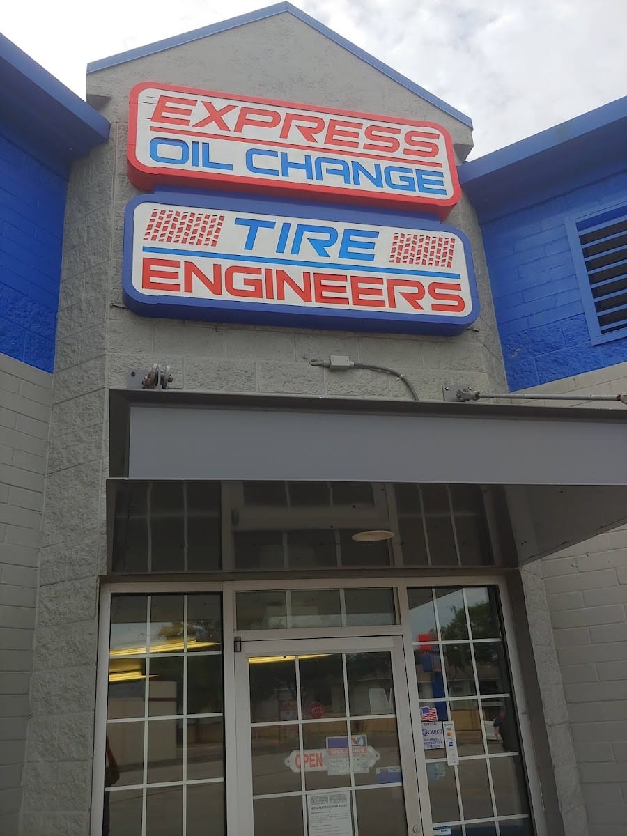 Express Oil Change & Tire Engineers, photo 4