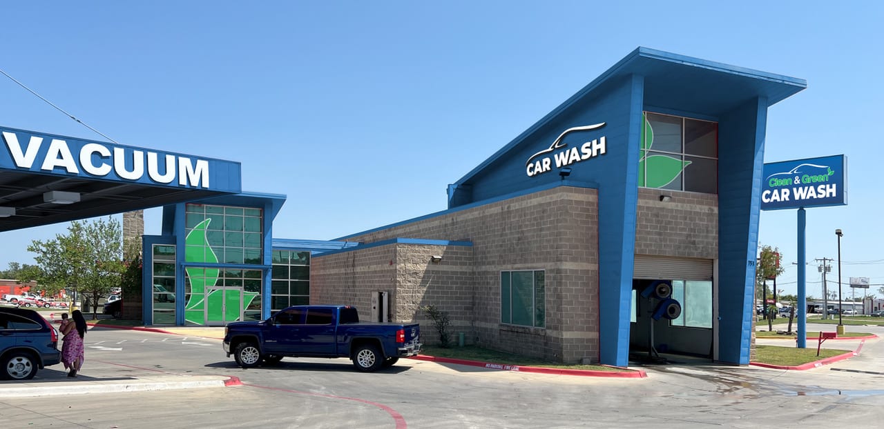 Clean & Green Car Wash, photo 2