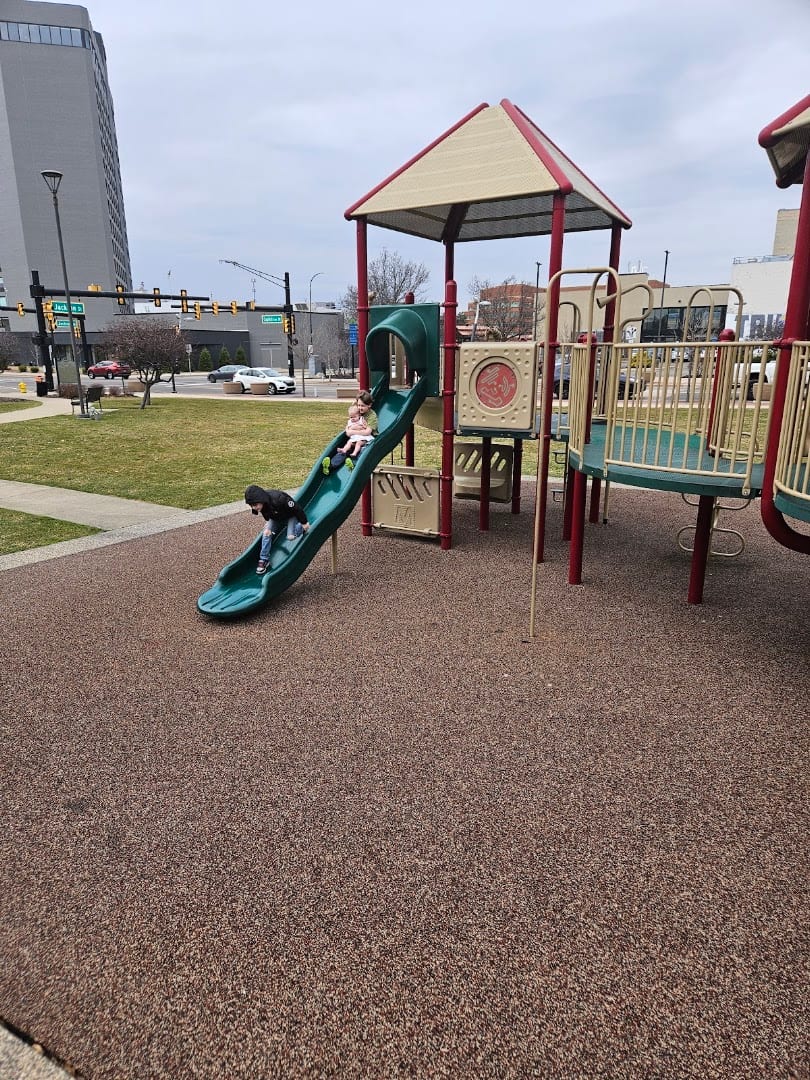 Mill Race Park, photo 2