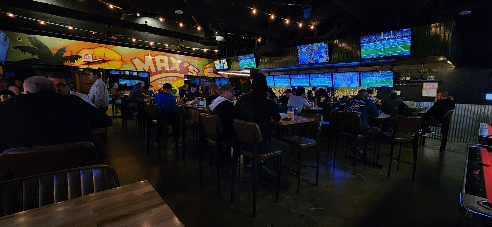 MAX'S Sports Grill, photo 3