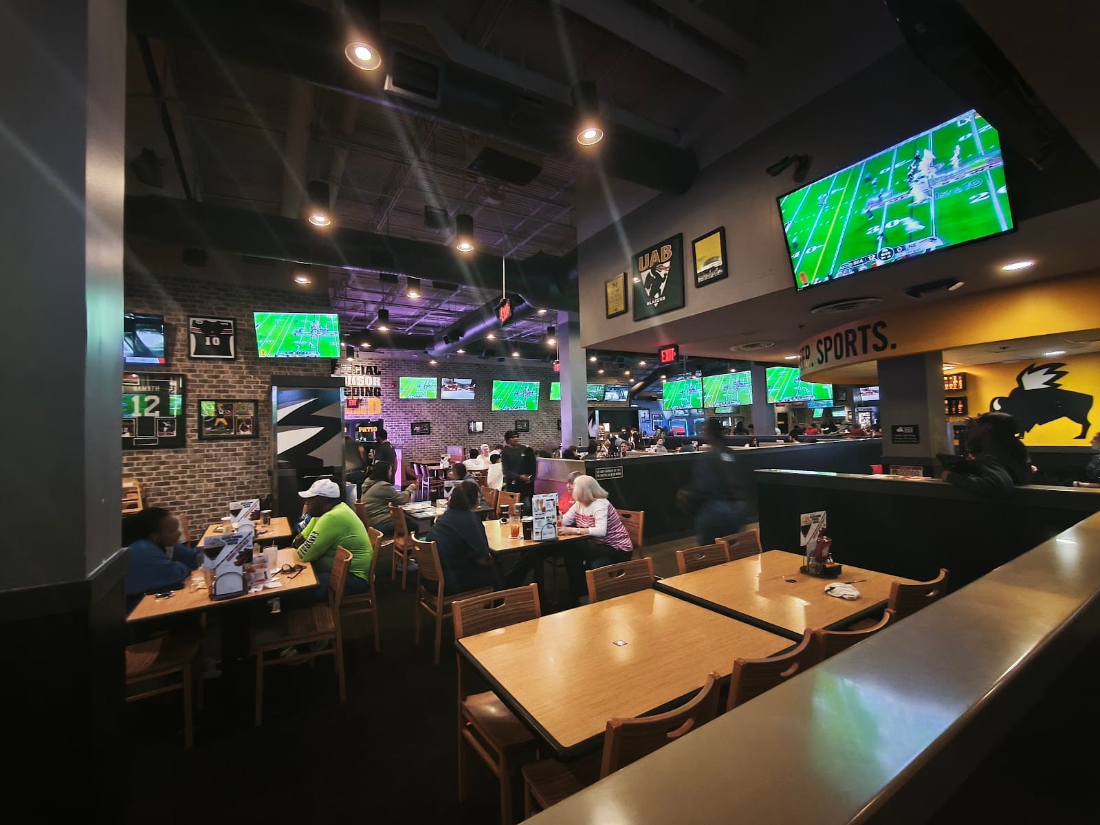 Buffalo Wild Wings, photo 4