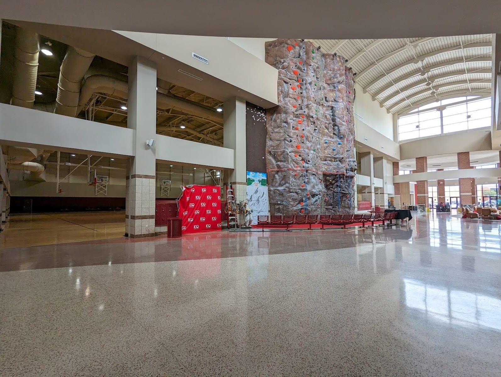 Sheila Umphrey Recreational Sports Center