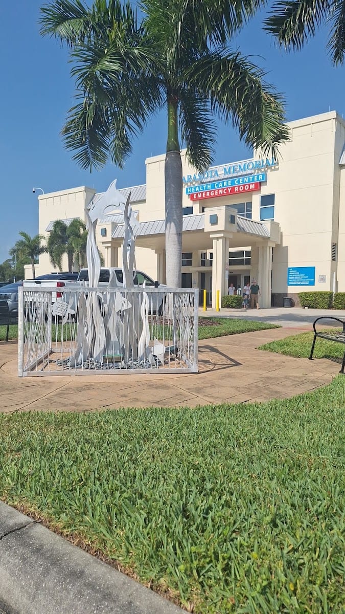 Sarasota Memorial Health Care Center & ER at Toledo Blade, photo 2