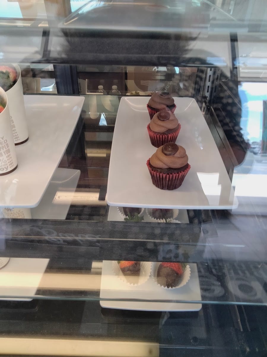 Edible Arrangements, photo 2