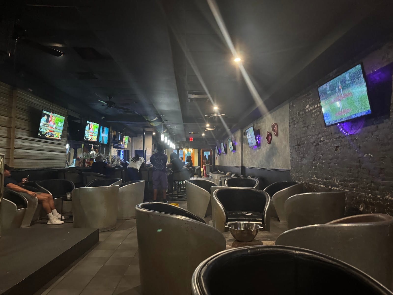 Lit Cigar Lounge, photo 3