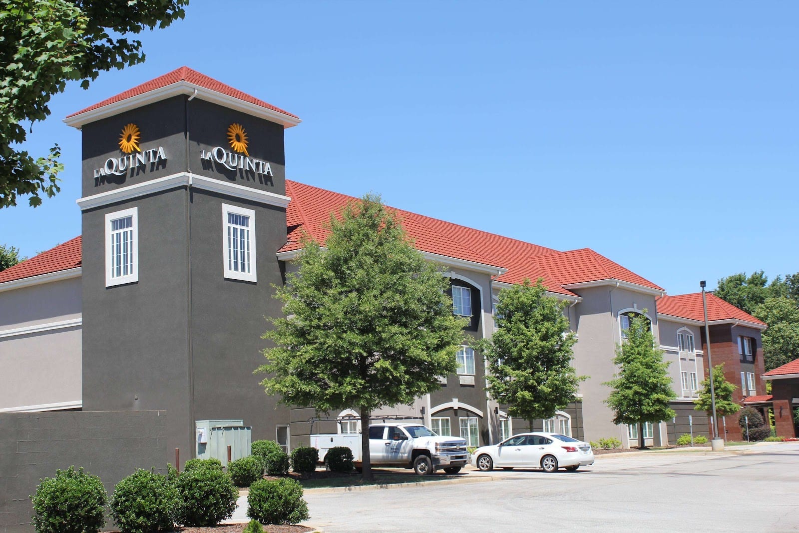La Quinta Inn & Suites by Wyndham Huntsville Airport Madison