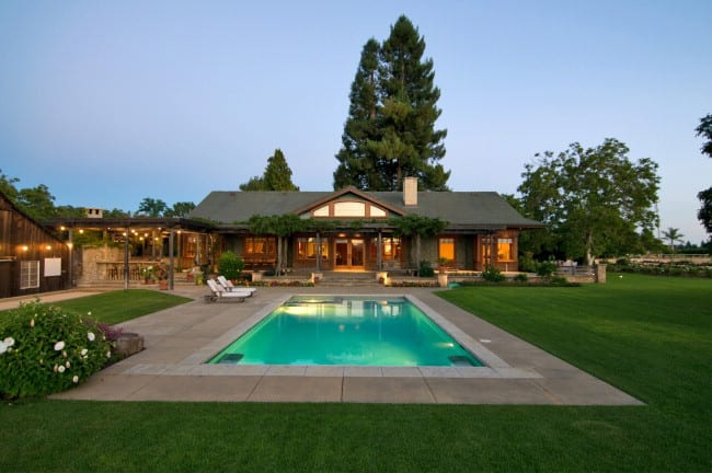 Julie Larsen | Broker Associate - Compass, photo 4