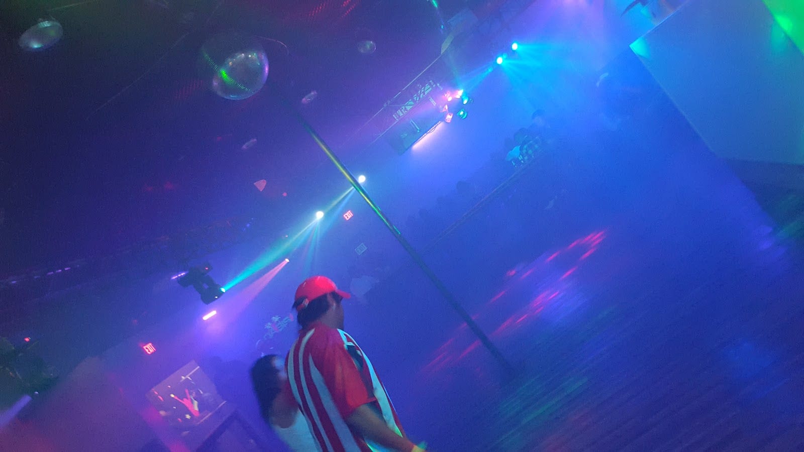 Oasis Cantina & Sports Bar, photo 2