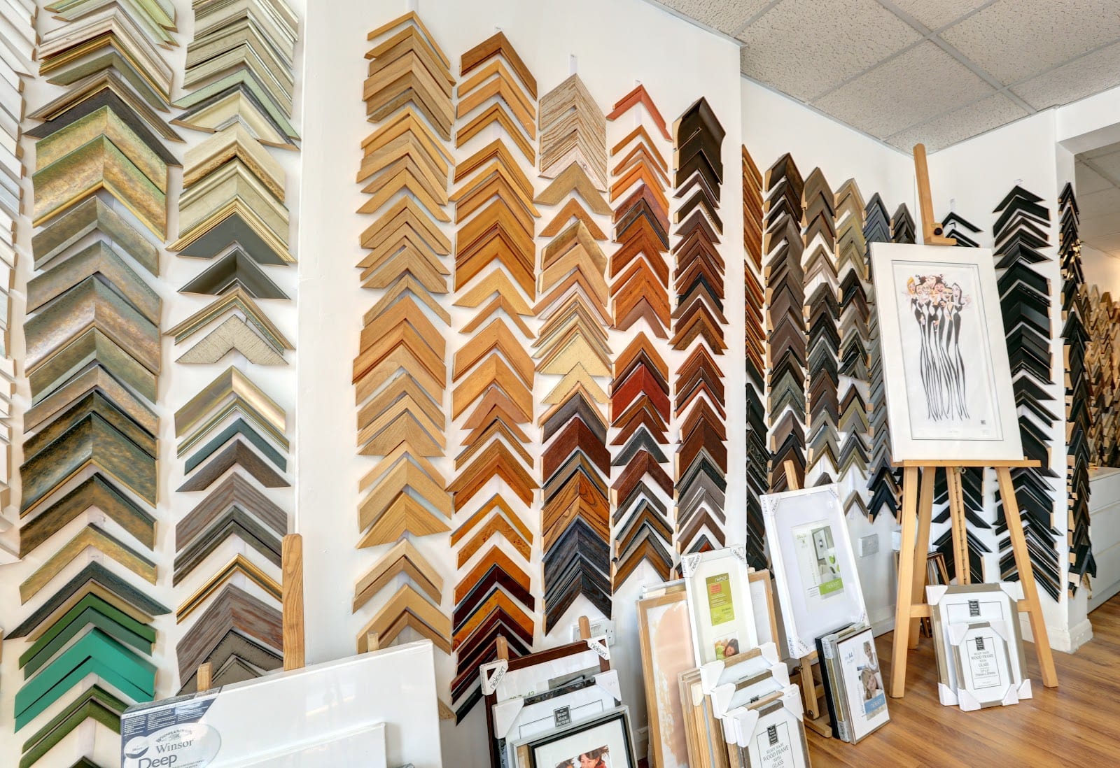Gallery 105, photo 3