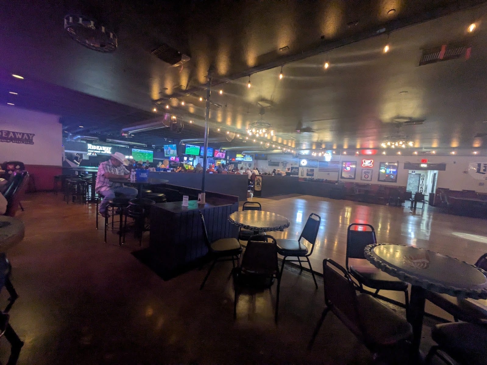 The Hideaway Tavern, photo 4