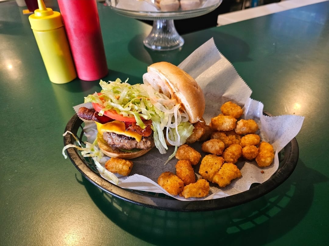 High Side Cafe, photo 2