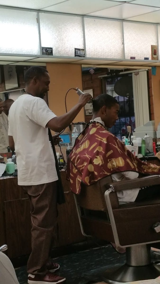 Hair Unlimited, photo 3