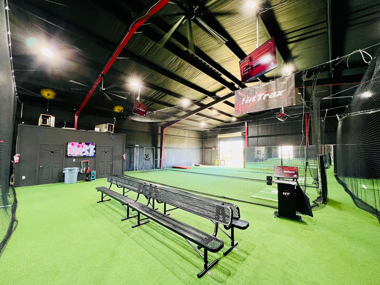 Cat 5 Sports Facility, photo 4
