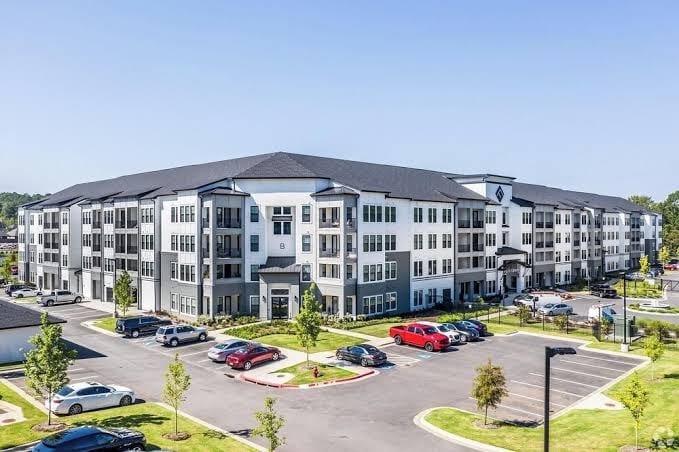 Landing | Amazing 2BD, Gym, Courtyard