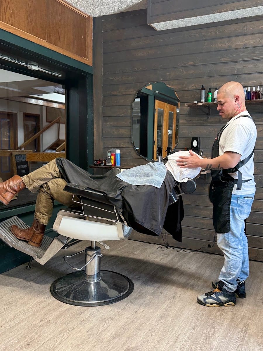 Luxe + Lather Salon and Barbershop, photo 2