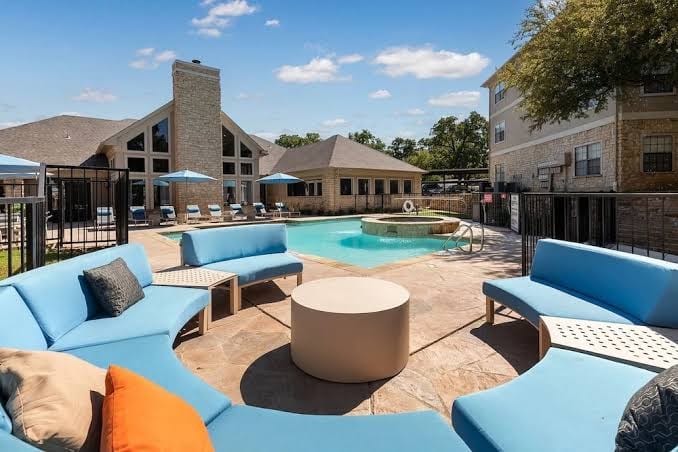 Landing | Spectacular 2BD, Gym