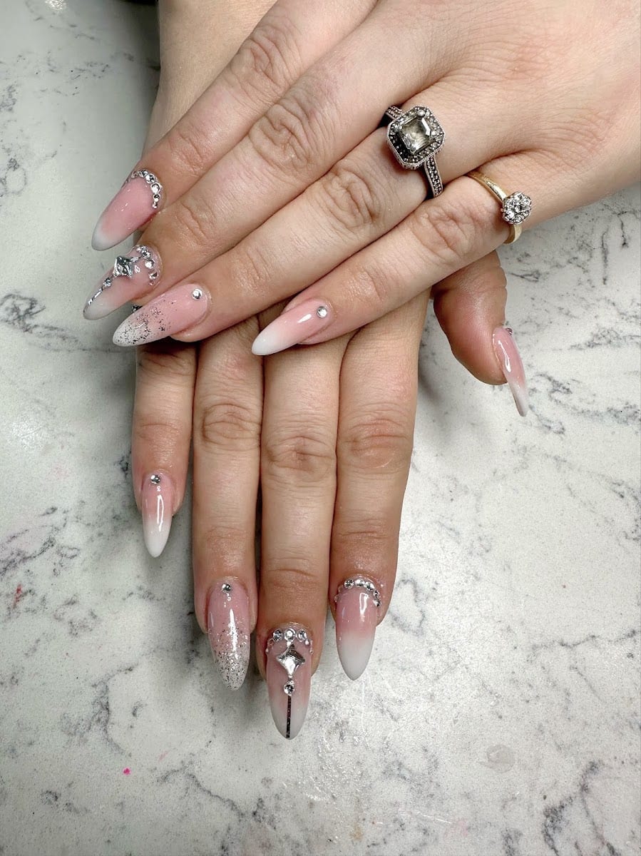AA Nails