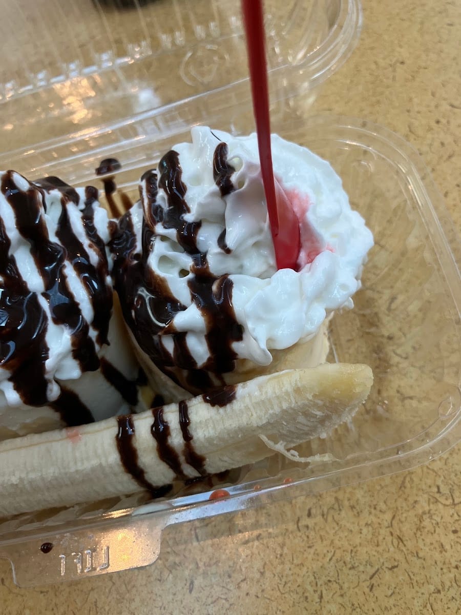 Desert Delights Ice Cream Parlor