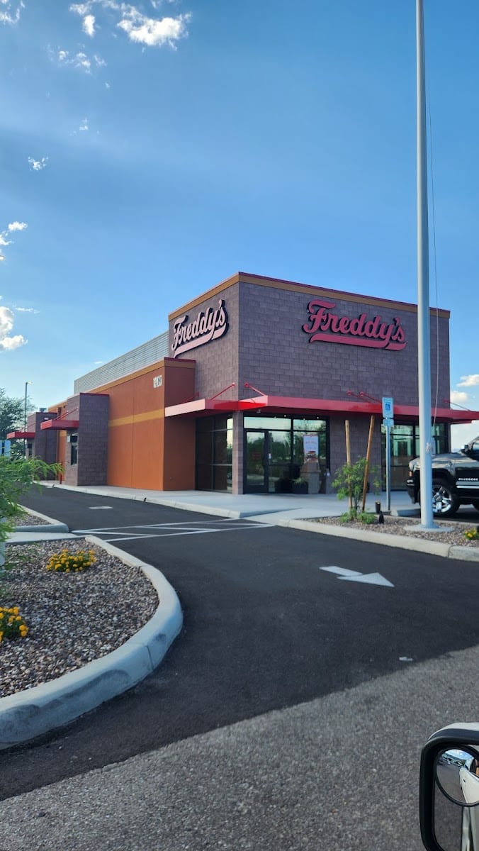 Freddy's Frozen Custard & Steakburgers, photo 2