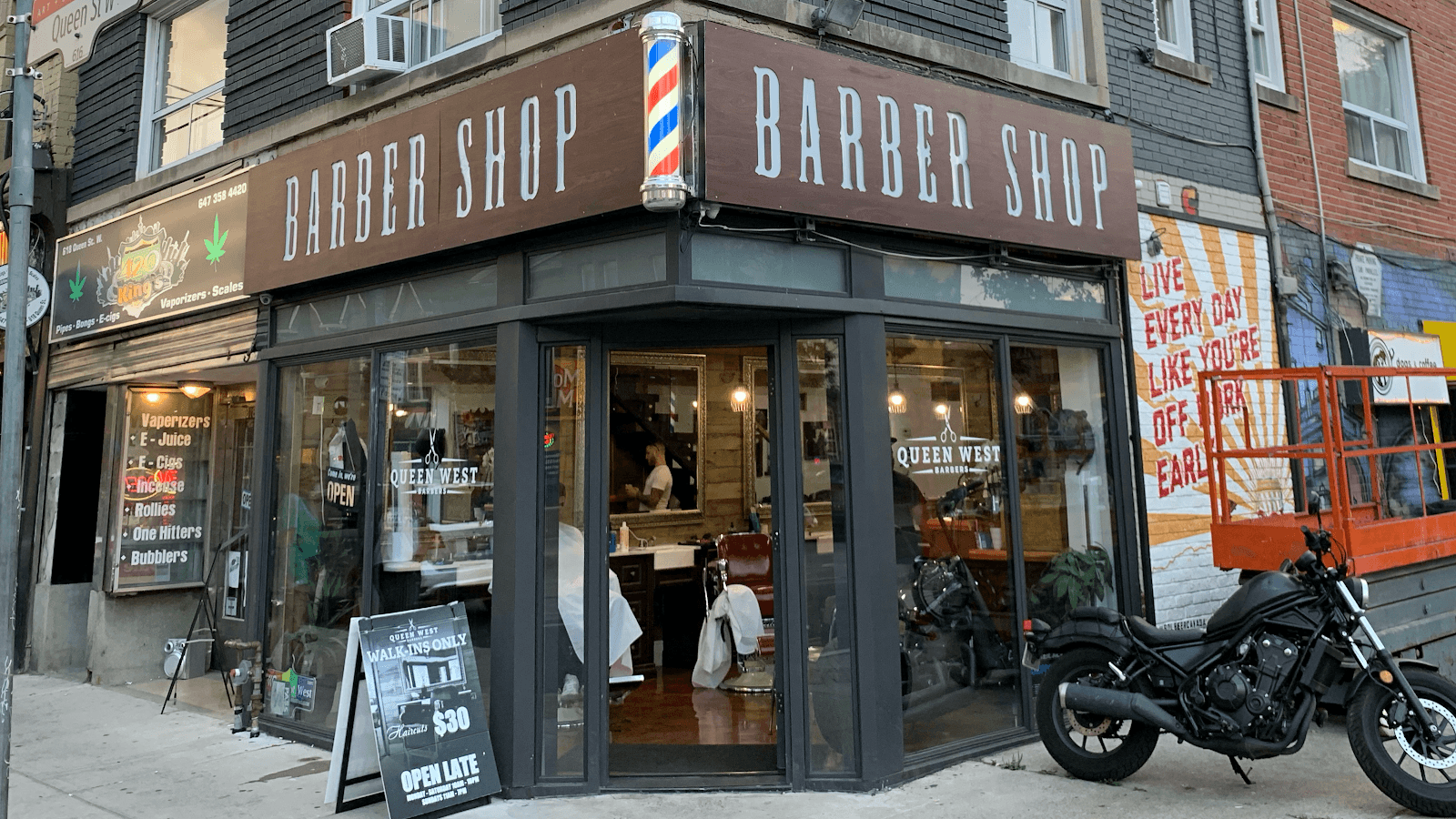 Queen West Barbers, photo 2