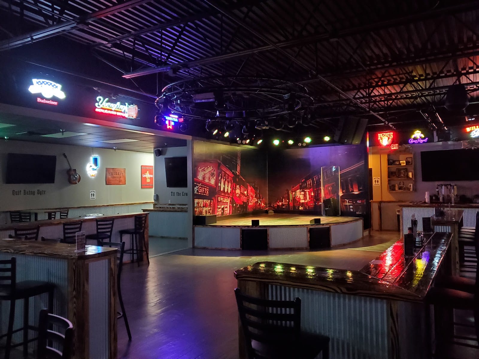 Knockin' Boots Saloon