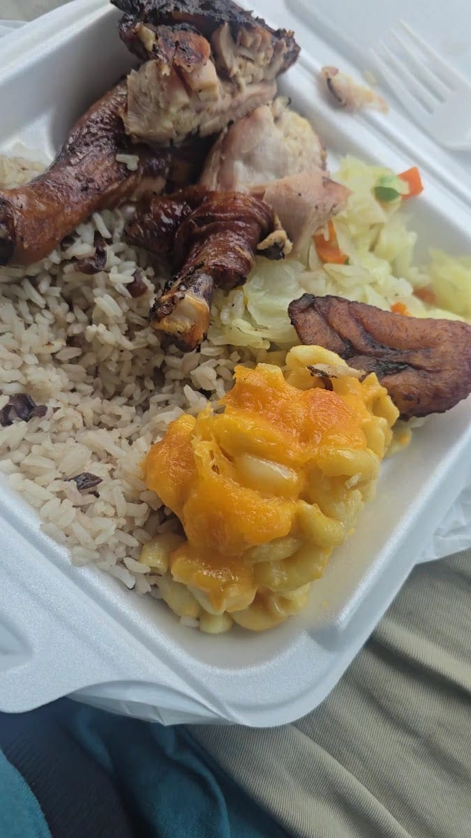 Eat Right Caribbean Restaurant, photo 3