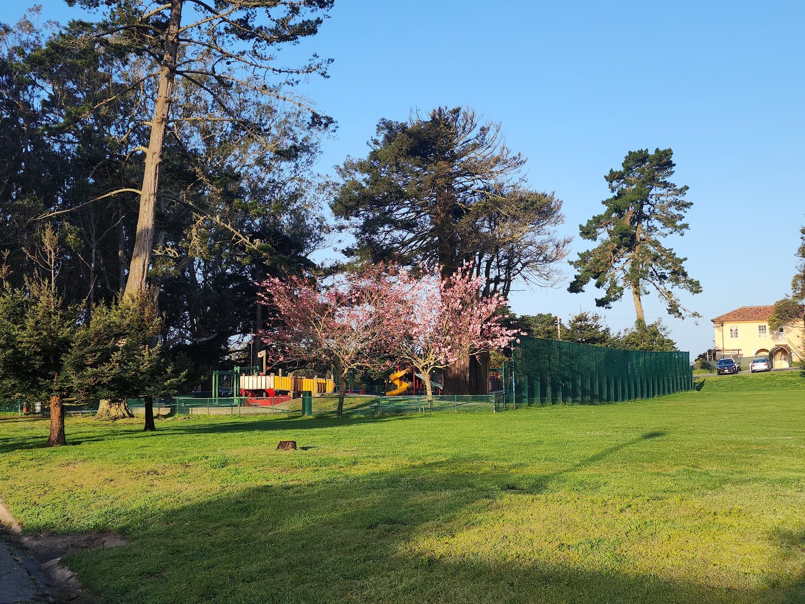 Parkside Square Tennis Courts, photo 2